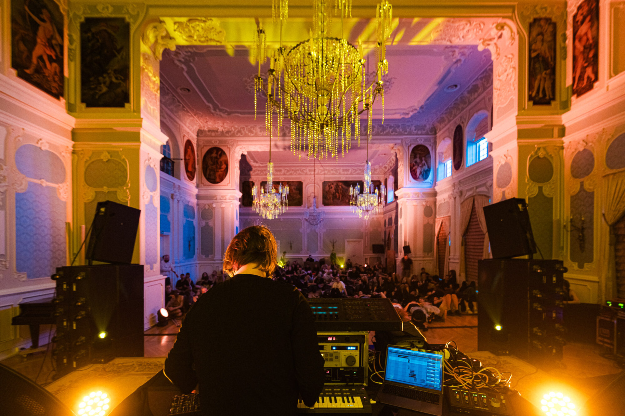 Podział między ambientem a klubem? To bardziej skomplikowane – tak było na 16. Electrum Up To Date Festival